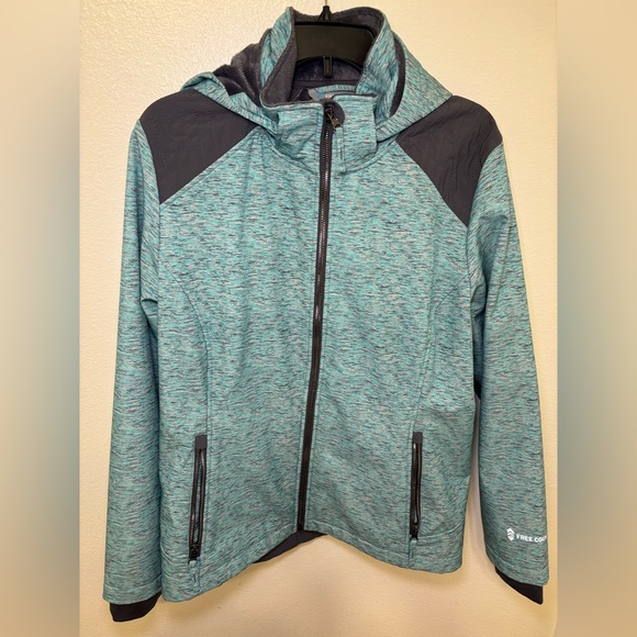 Free Country Aqua Softshell Jacket with removable Hood - Picture 2 of 9